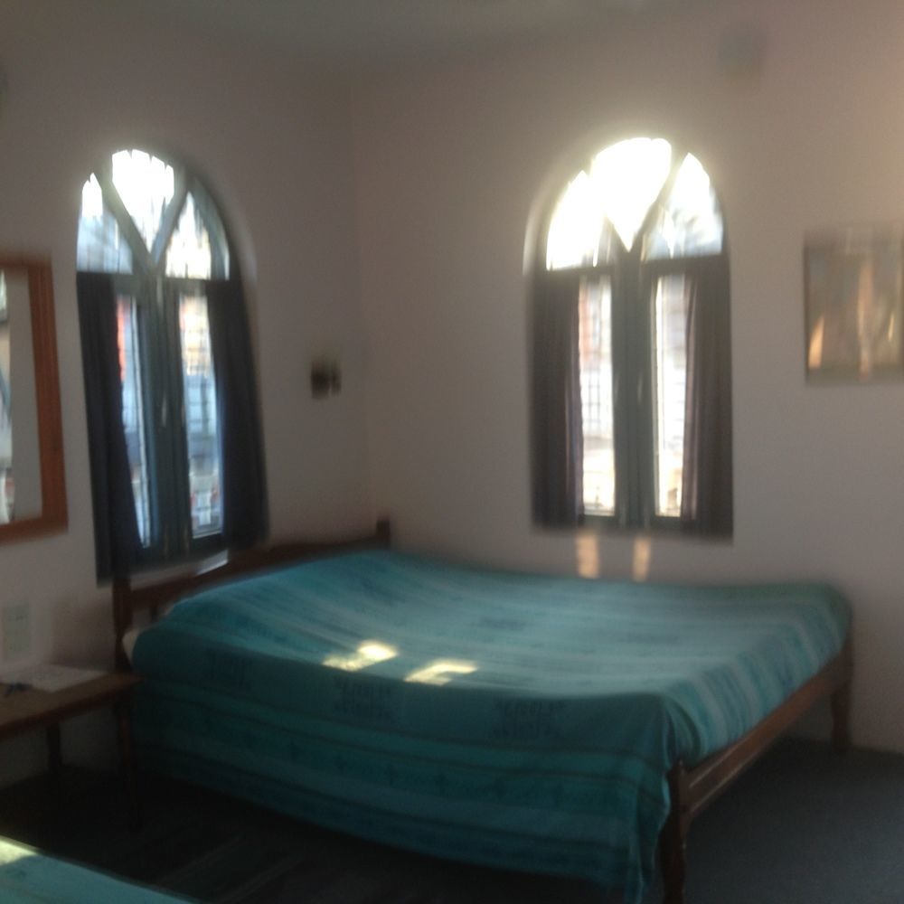 Sacred Valley Inn Pokhara Buitenkant foto