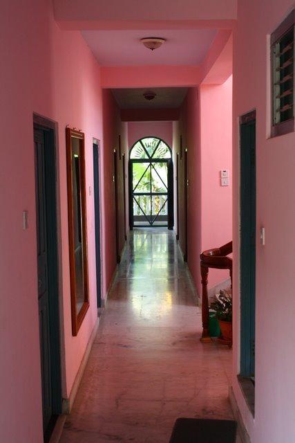Sacred Valley Inn Pokhara Buitenkant foto