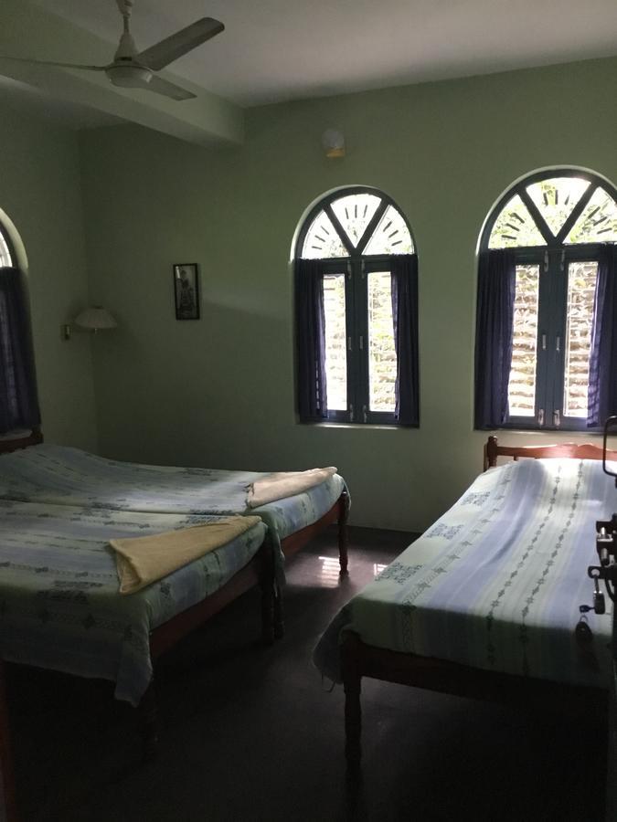Sacred Valley Inn Pokhara Buitenkant foto