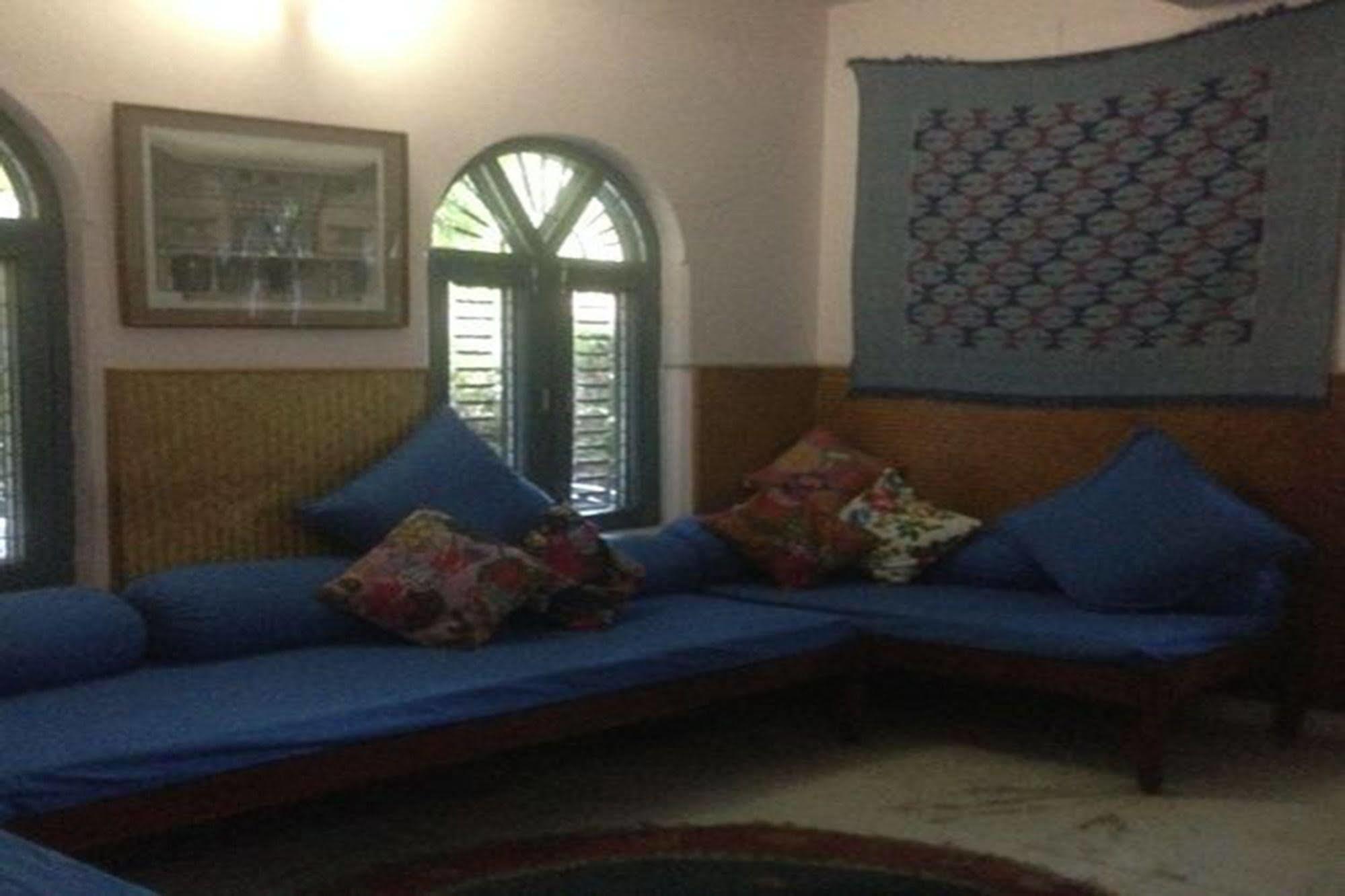 Sacred Valley Inn Pokhara Buitenkant foto