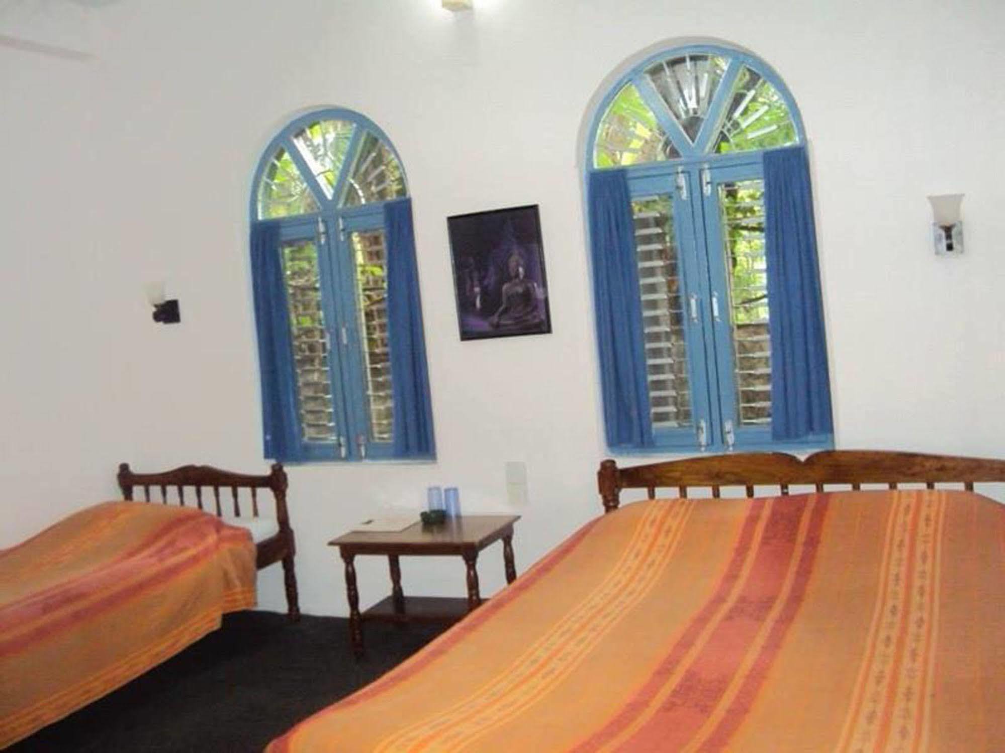 Sacred Valley Inn Pokhara Buitenkant foto