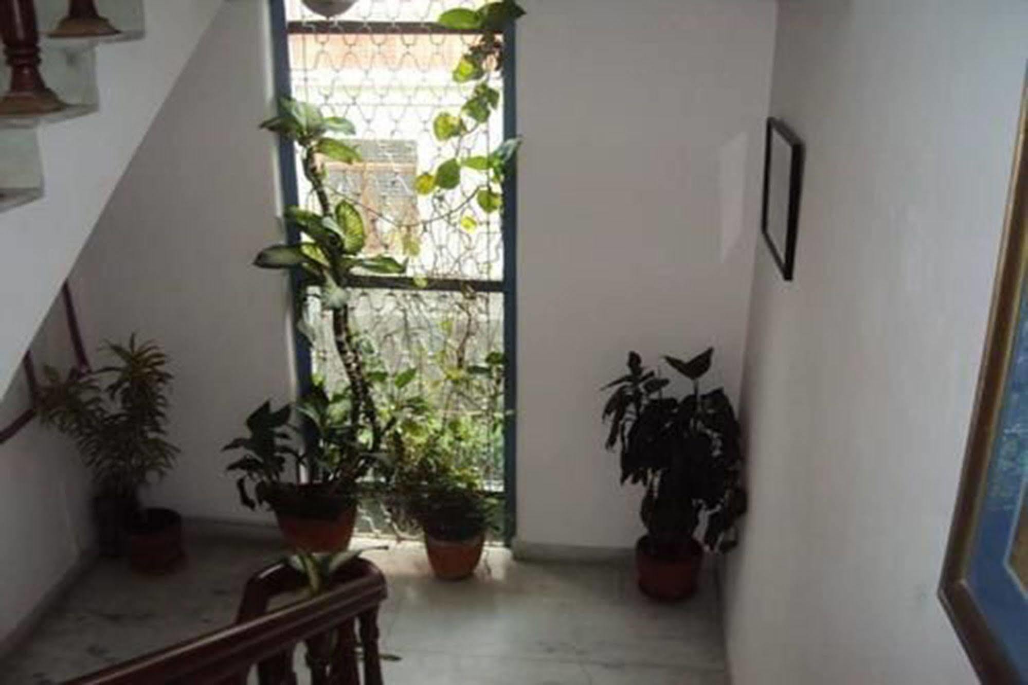 Sacred Valley Inn Pokhara Buitenkant foto