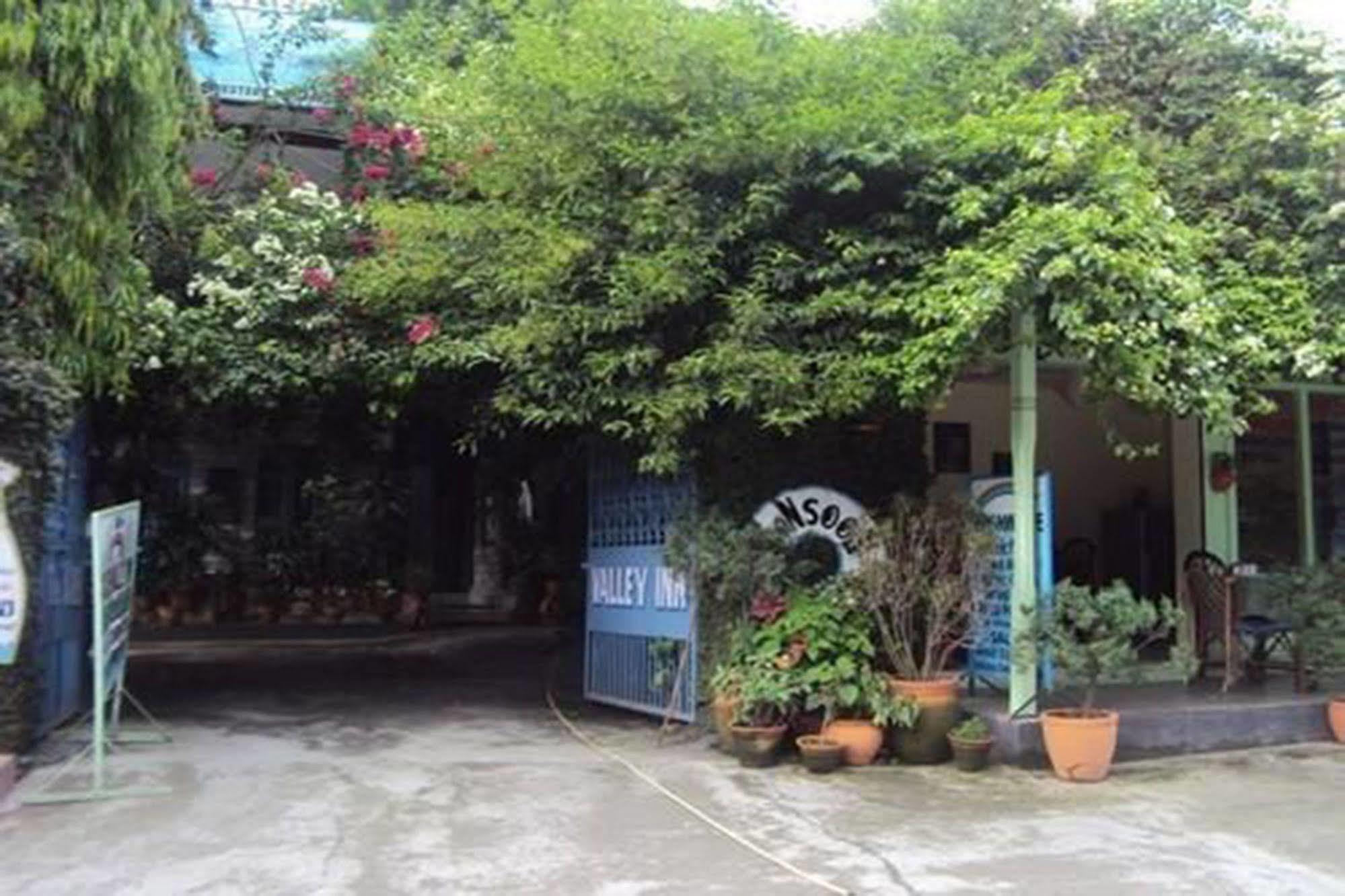 Sacred Valley Inn Pokhara Buitenkant foto